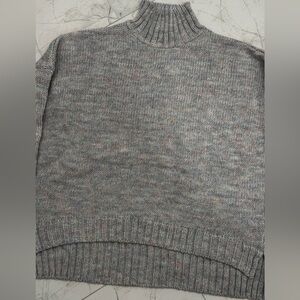 H&M Divided Women’s Lightweight High Neck Oversized Knitted Sweater. Size Large